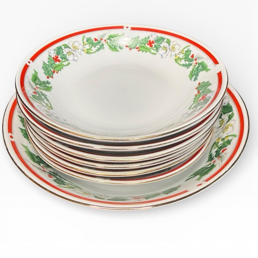 Lynn's St. Maria Christmas China 7 Pc Bowls - 6-7.5" Bowl & 1-9.5" Bowl